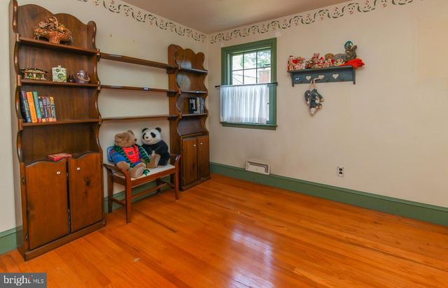 932 LOCKSLEY LN, West Deptford, NJ 08096