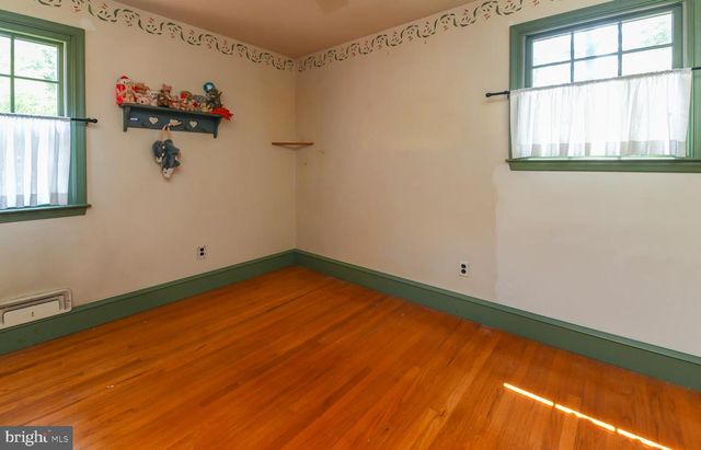 932 LOCKSLEY LN, West Deptford, NJ 08096