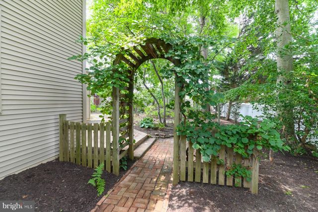 932 LOCKSLEY LN, West Deptford, NJ 08096