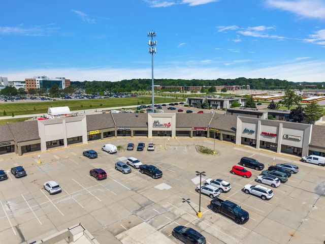 43201-43301 Garfield Road, Clinton Twp, MI 48038