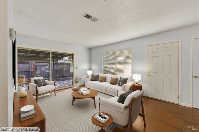 1741 Las Raposas Ct, Santa Rosa, CA 95409