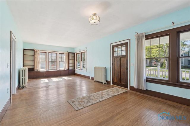 326 E Dudley Street, Maumee, OH 43537