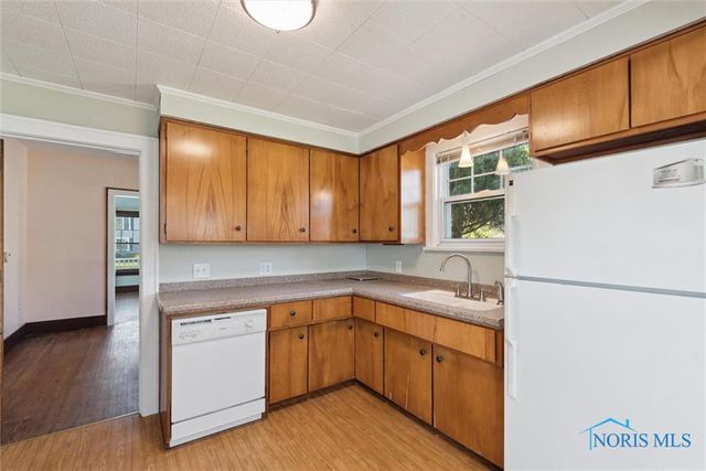 326 E Dudley Street, Maumee, OH 43537