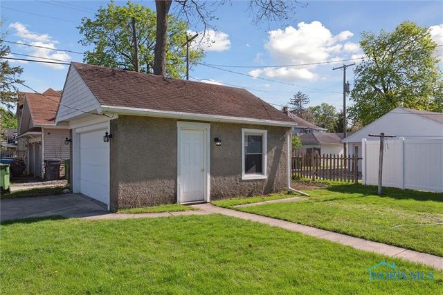 326 E Dudley Street, Maumee, OH 43537