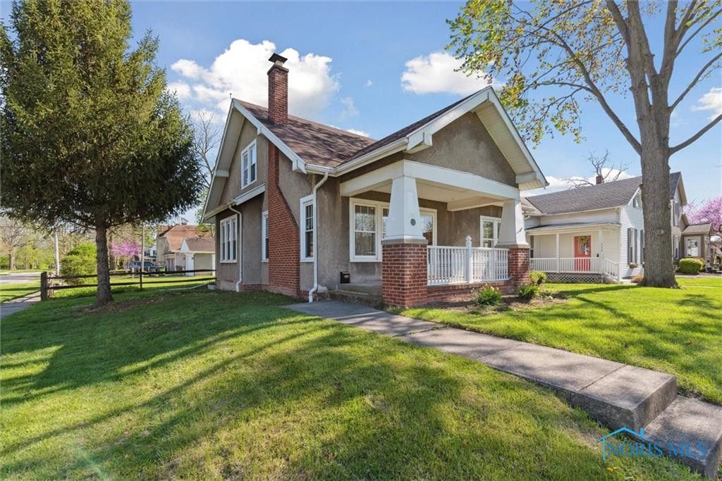 326 E Dudley Street, Maumee, OH 43537