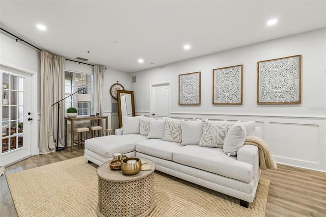 1640 VILLA CAPRI CIRCLE 208, Odessa, FL 33556