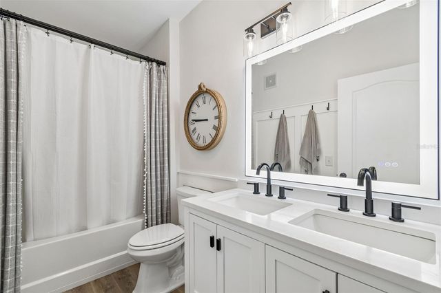 1640 VILLA CAPRI CIRCLE 208, Odessa, FL 33556