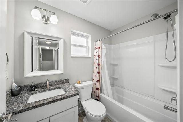 1010 Ashwood Lane, Streetsboro, OH 44241