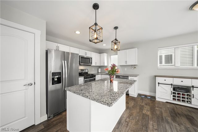 1010 Ashwood Lane, Streetsboro, OH 44241