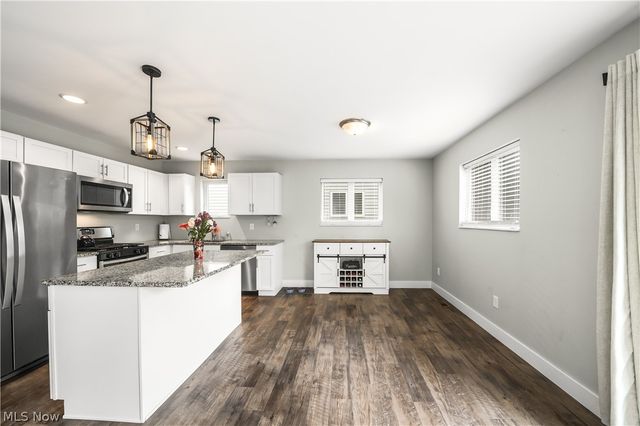 1010 Ashwood Lane, Streetsboro, OH 44241
