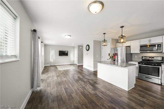 1010 Ashwood Lane, Streetsboro, OH 44241