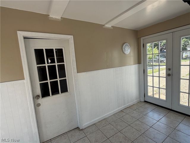 210 Woodrow Street NW, North Canton, OH 44720