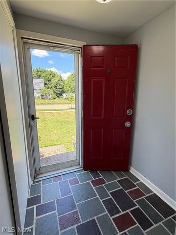 210 Woodrow Street NW, North Canton, OH 44720