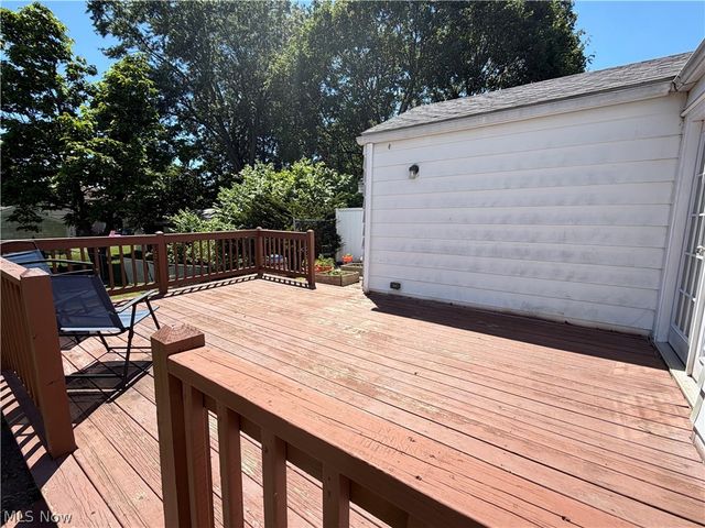210 Woodrow Street NW, North Canton, OH 44720