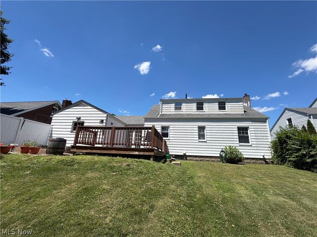 210 Woodrow Street NW, North Canton, OH 44720