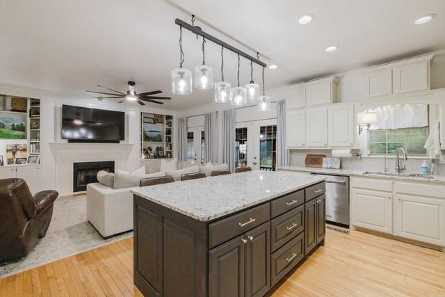 615 Miller Cove, Benton, AR 72019
