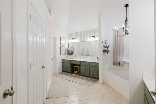 615 Miller Cove, Benton, AR 72019