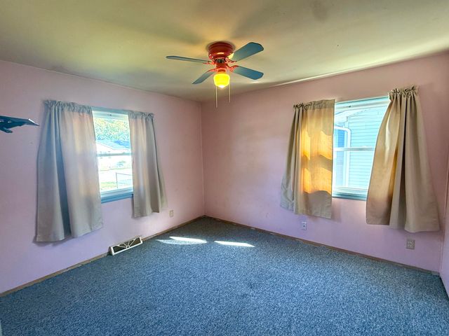 1019 E 29th Avenue, Lake Station, IN 46405