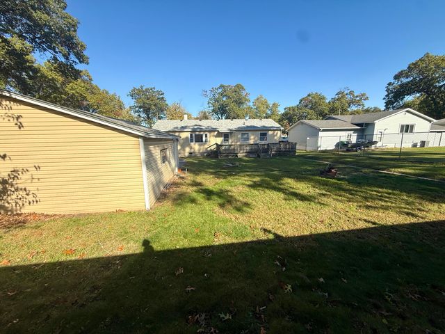 1019 E 29th Avenue, Lake Station, IN 46405