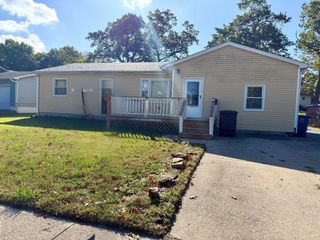 1019 E 29th Avenue, Lake Station, IN 46405