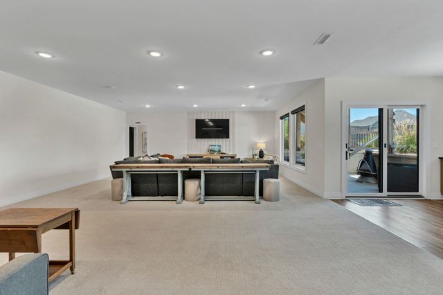 3621 N Bristol, Wichita, KS 67226