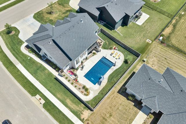 3621 N Bristol, Wichita, KS 67226