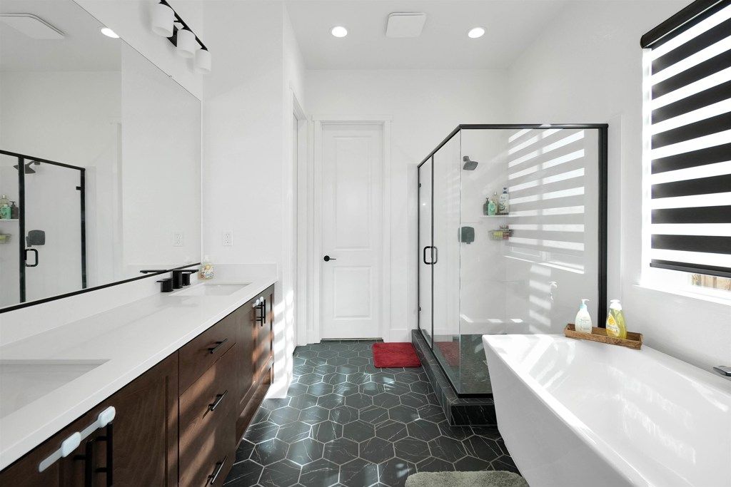 Image 27 of property listing at 3456 3456 Mulholland Drive, Lathrop, CA 95330