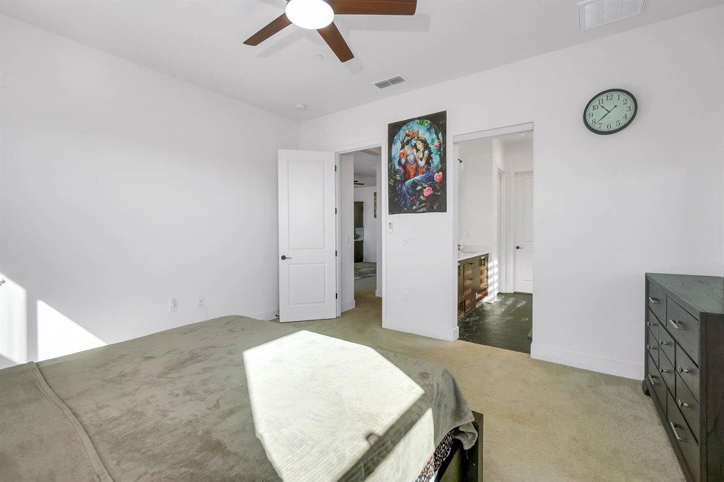 Image 28 of property listing at 3456 3456 Mulholland Drive, Lathrop, CA 95330