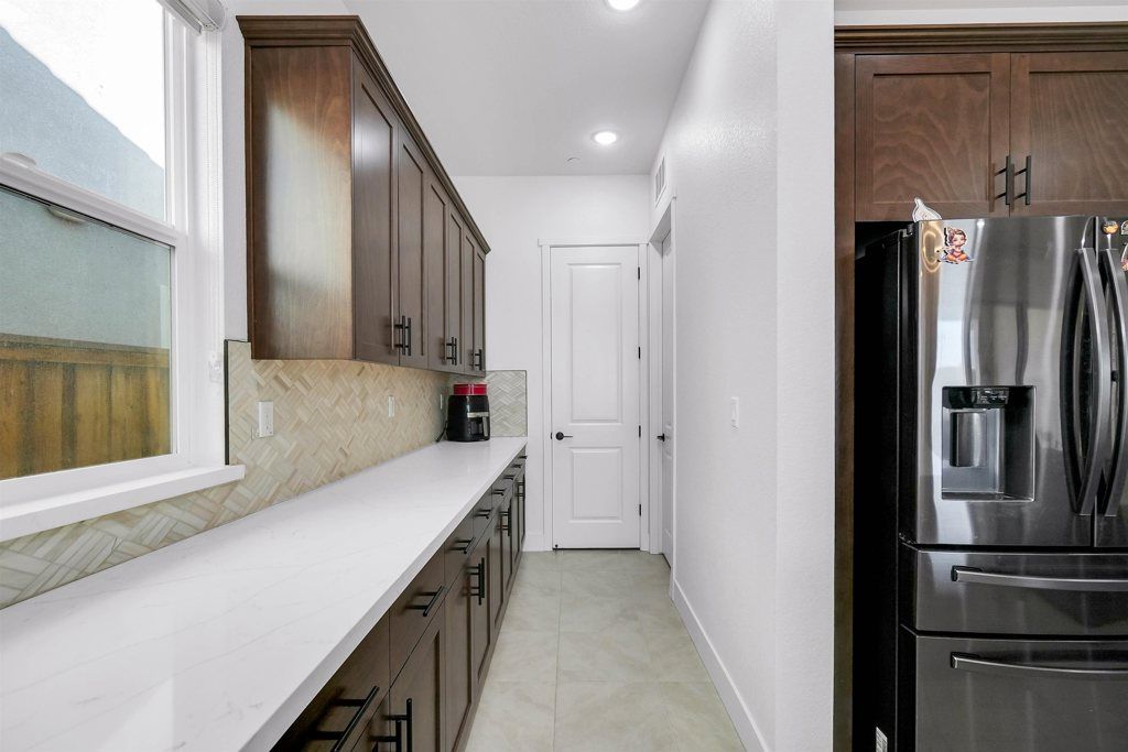 Image 30 of property listing at 3456 3456 Mulholland Drive, Lathrop, CA 95330