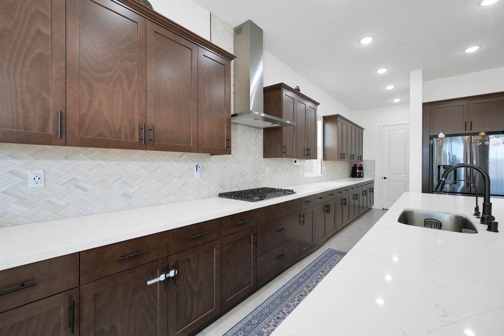 Image 31 of property listing at 3456 3456 Mulholland Drive, Lathrop, CA 95330