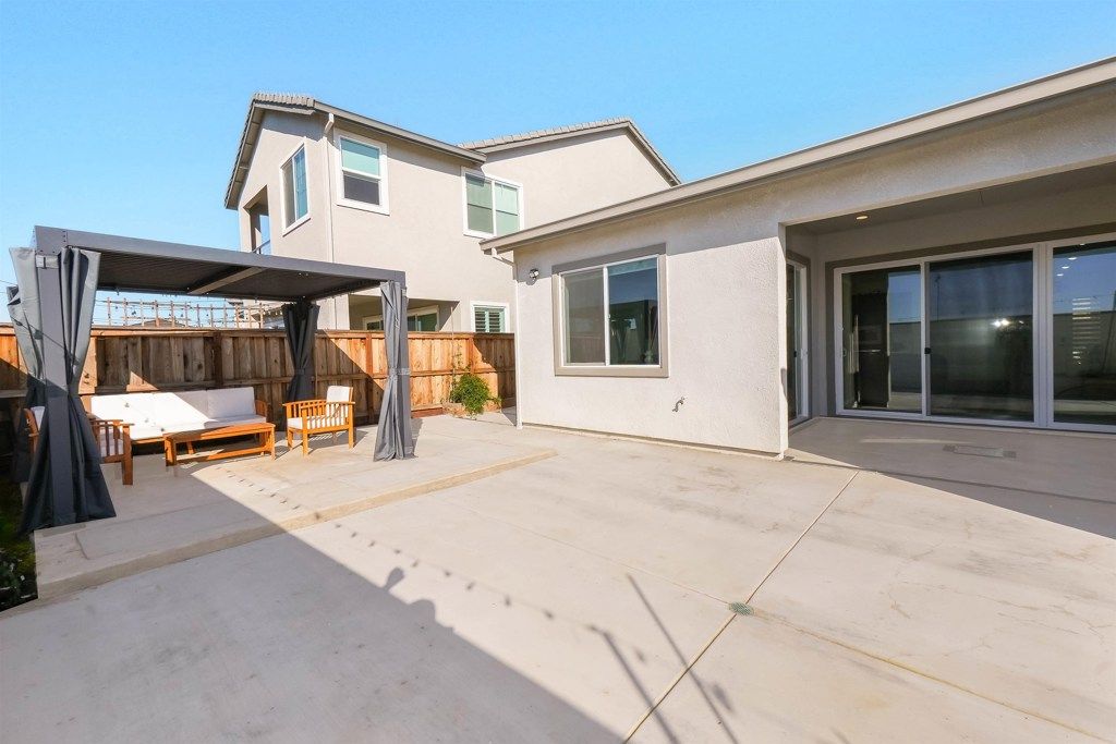Image 47 of property listing at 3456 3456 Mulholland Drive, Lathrop, CA 95330