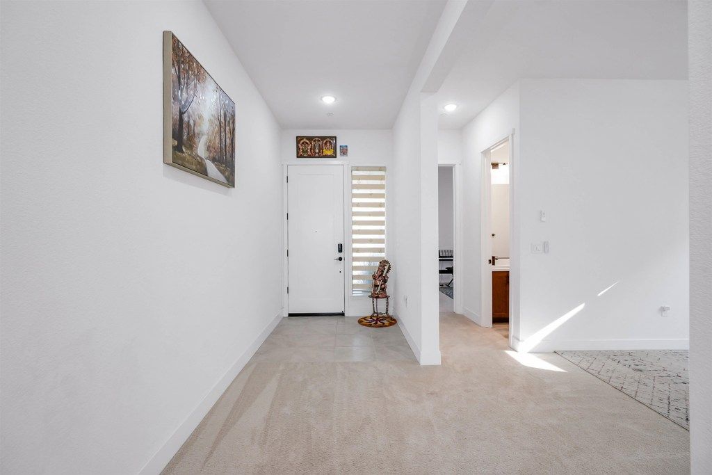 Image 6 of property listing at 3456 3456 Mulholland Drive, Lathrop, CA 95330