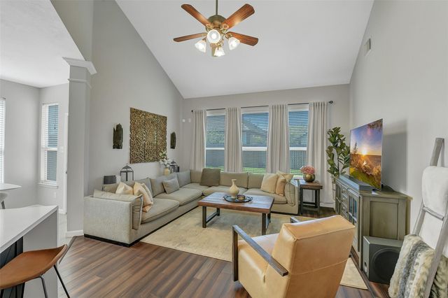 30907 Still Oaks Lane, Spring, TX 77386