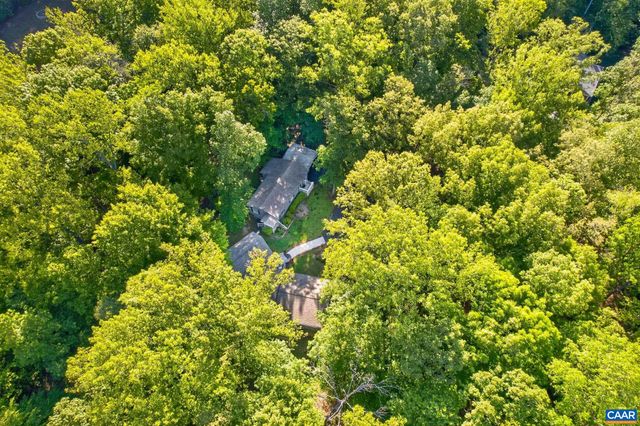 3288 WOODED ACRES LN, Charlottesville, VA 22911