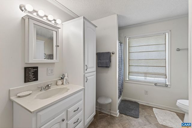 3288 WOODED ACRES LN, Charlottesville, VA 22911