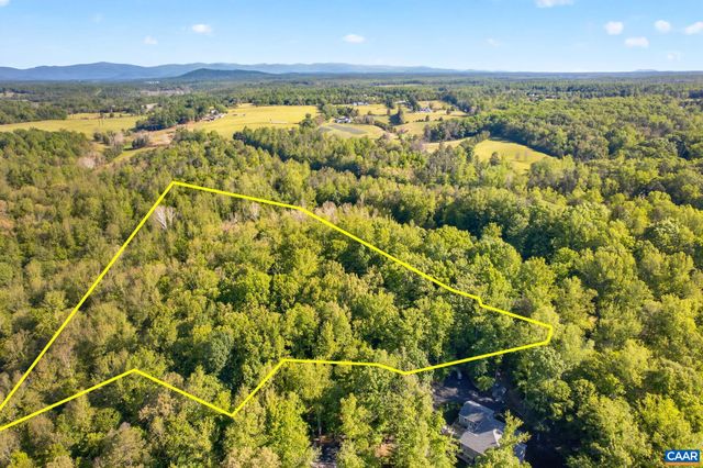 3288 WOODED ACRES LN, Charlottesville, VA 22911