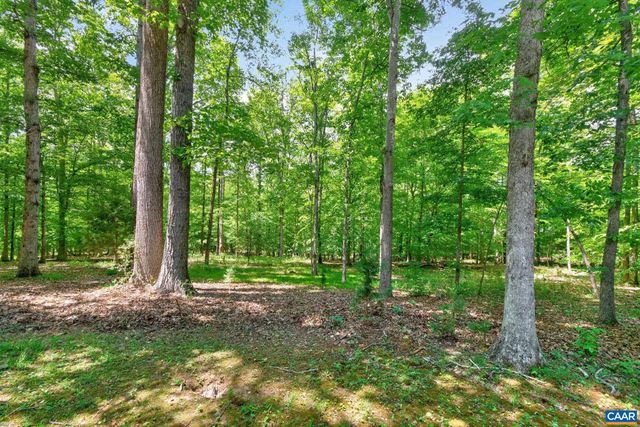 3288 WOODED ACRES LN, Charlottesville, VA 22911