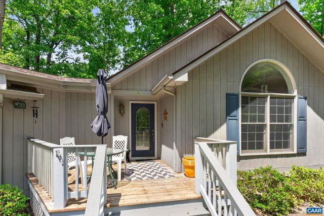 3288 WOODED ACRES LN, Charlottesville, VA 22911