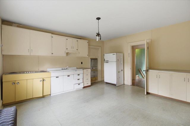 78 Bonnet Street, Manchester, VT 05255