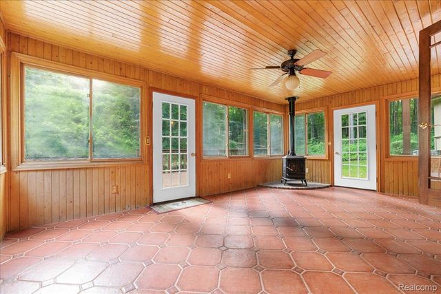 8115 Kiowa Trail, Hamburg Township, MI 48169