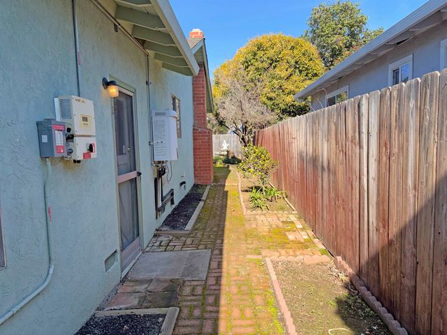 683 Southwood Dr, Brentwood, CA 94513