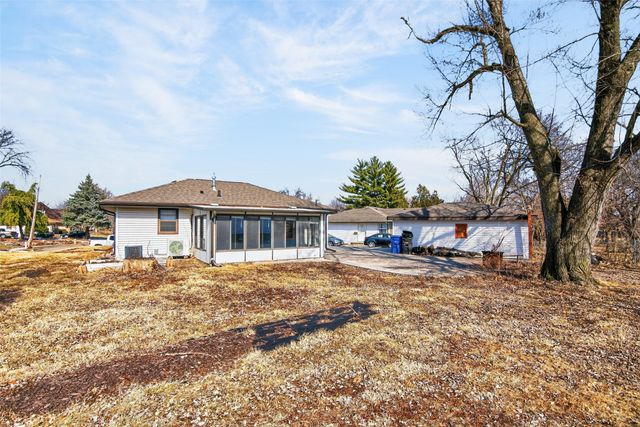 3001 Roblang Court, Des Moines, IA 50317