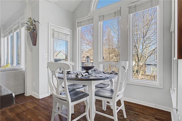 5604 W 152ND Place, Overland Park, KS 66223