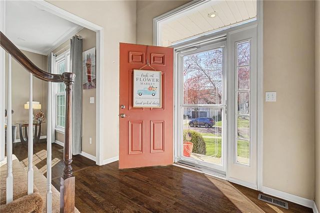 5604 W 152ND Place, Overland Park, KS 66223