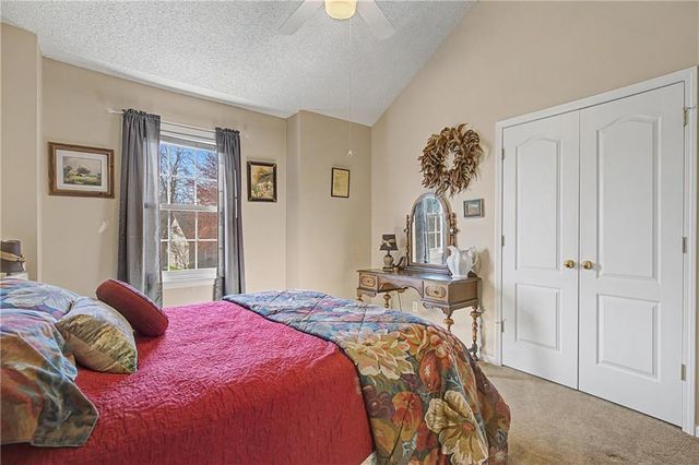 5604 W 152ND Place, Overland Park, KS 66223