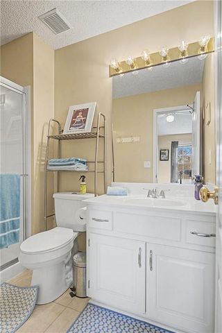 5604 W 152ND Place, Overland Park, KS 66223