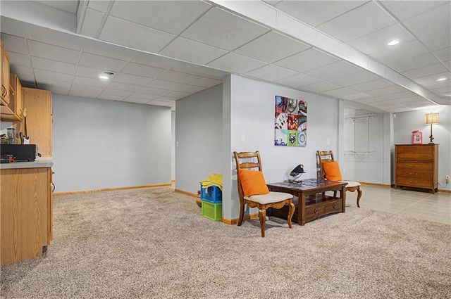 5604 W 152ND Place, Overland Park, KS 66223