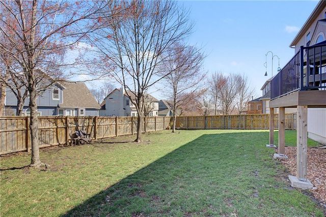 5604 W 152ND Place, Overland Park, KS 66223