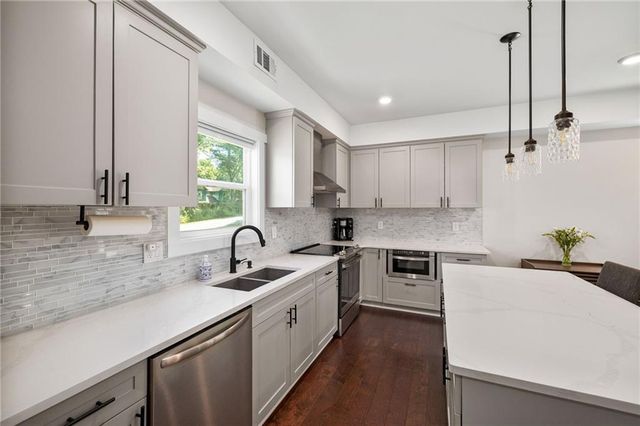 142 Brookwood Avenue, Commerce, GA 30529