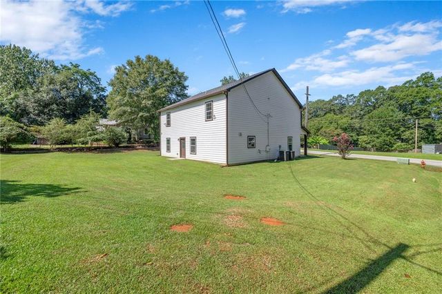 142 Brookwood Avenue, Commerce, GA 30529